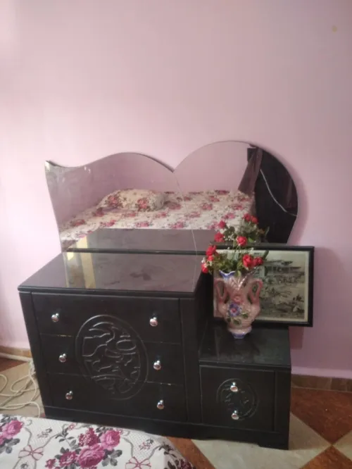 Table de cuisine, réfrigérateur, chauffage, Lit superposé, Armoire et bureau pour enfants, four