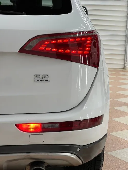 Audi Q5 2011 S Line Pack Tech