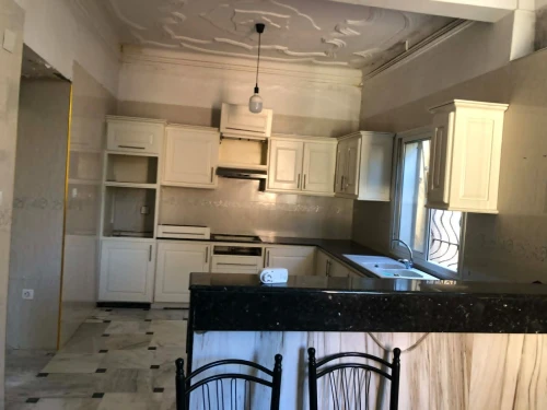 Location Appartement Niveau de villa F8 Alger Hydra