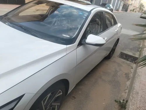 Hyundai Elantra 2025 Glx