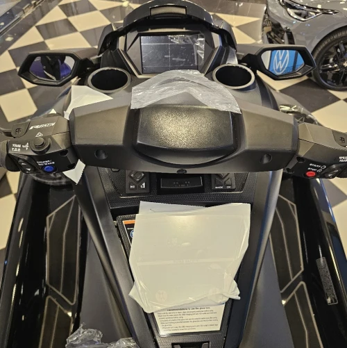 Jet ski