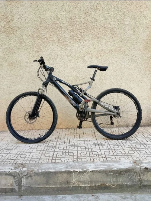 VTT SUNN Déca Double Suspension Très Bon État Prix Négociable