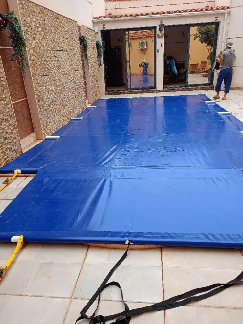 Bâche de couverture piscine 