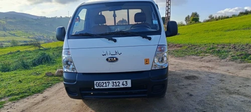 Kia k2700 