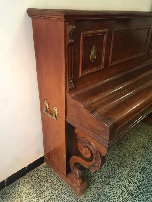 Piano droit Thersen & Cie