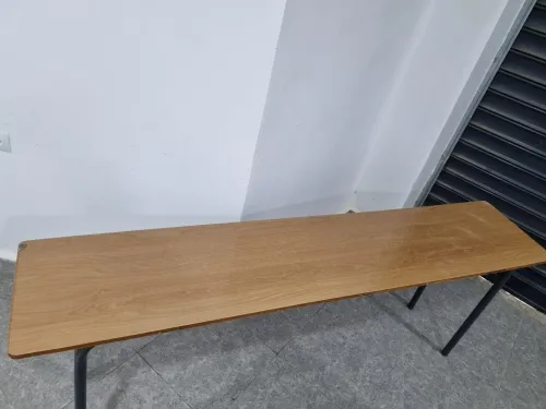 Table chaises bureau PC scolaire 