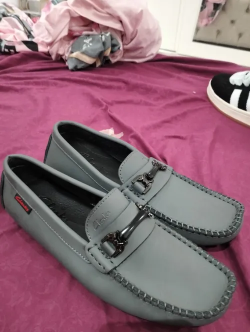 mocassin clarks