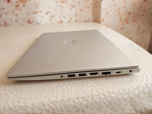HP PROBOOK 440 G6 I5 - 8 TH GÉNÉRATION 8 GB RAM 256 SSD ECRAN 14" FULL HD