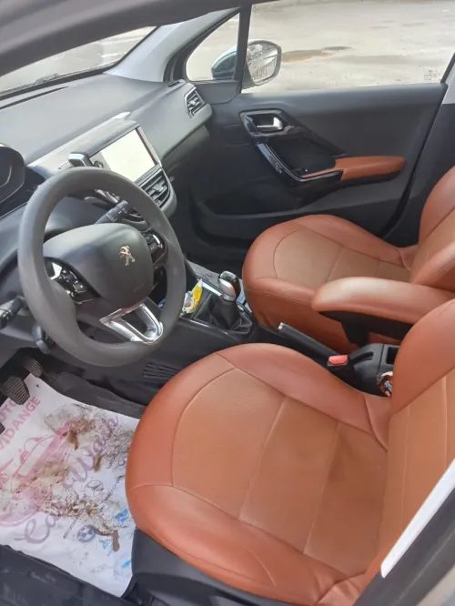 Peugeot 208 2016 Active Facelift