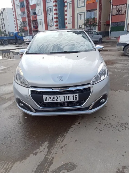 Peugeot 208 2016 Active Facelift