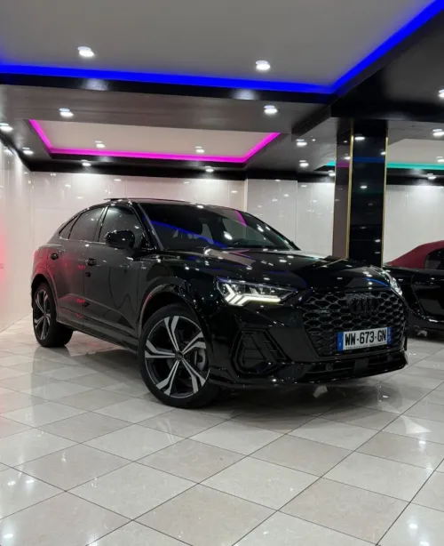 Audi Q3 2024 S line Quatro