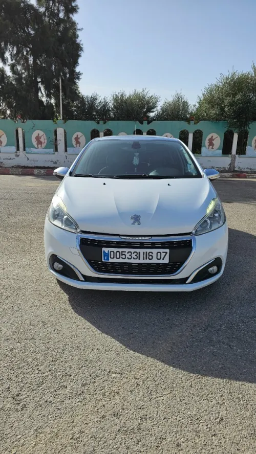 Peugeot 208 2016 Active Facelift