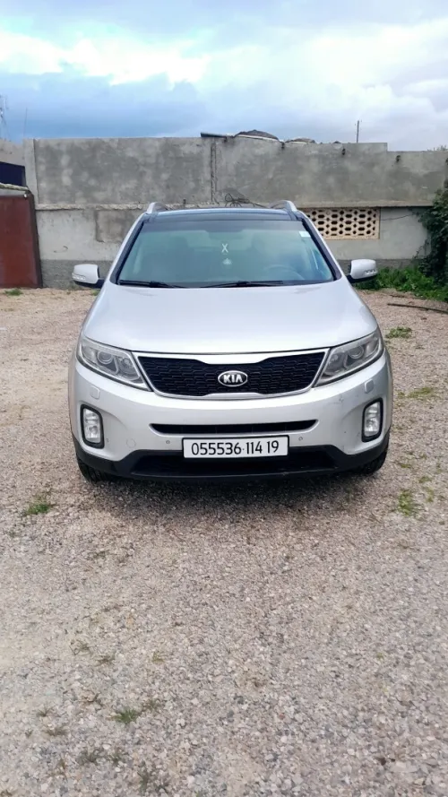 Kia SORENTO 2014 5 places