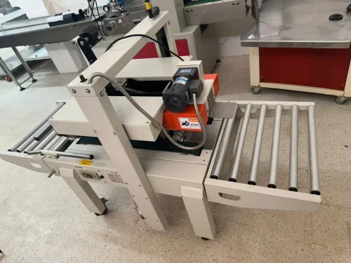 Machine sertisseuse carton