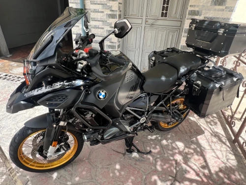 BMW Gs1250 triple black 