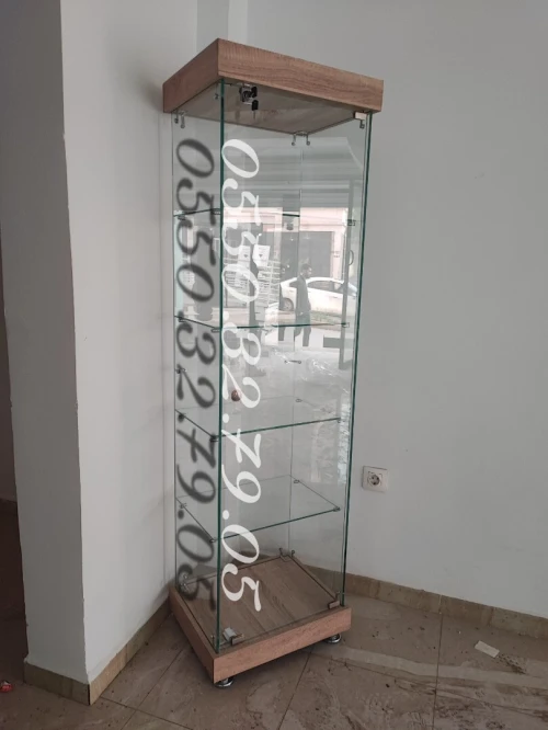 Vitrine et présentoir d'exposition en verre 