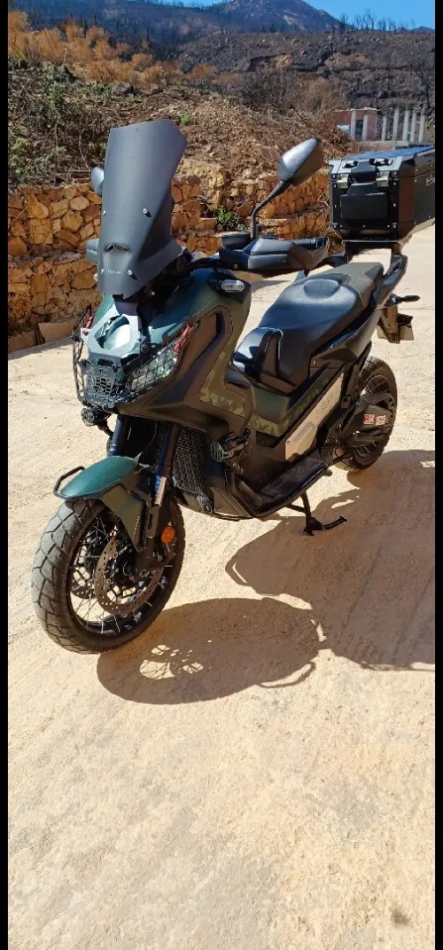 HONDA X-Adv750 (ccr) HONDA X-Adv750 