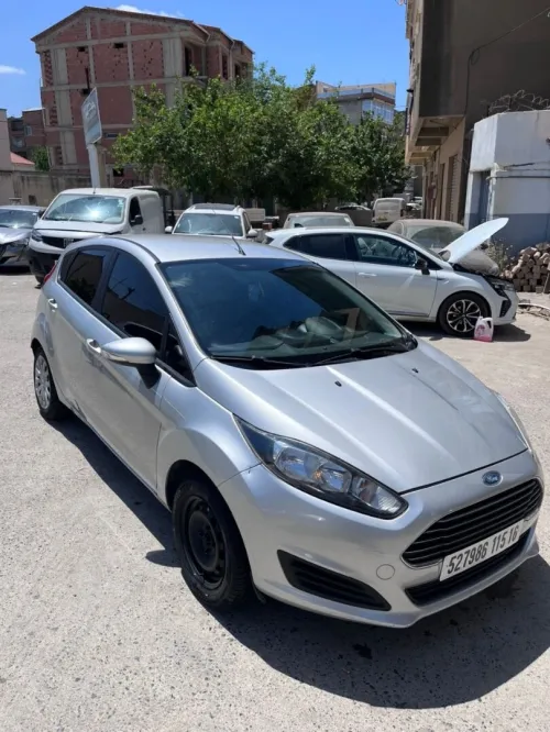 Ford Fiesta 2015 Titanium 
