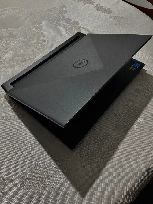 Laptop Gaming Dell g15