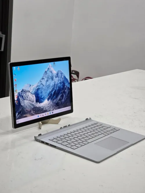 Microsoft Surfacebook i5 6th 3K