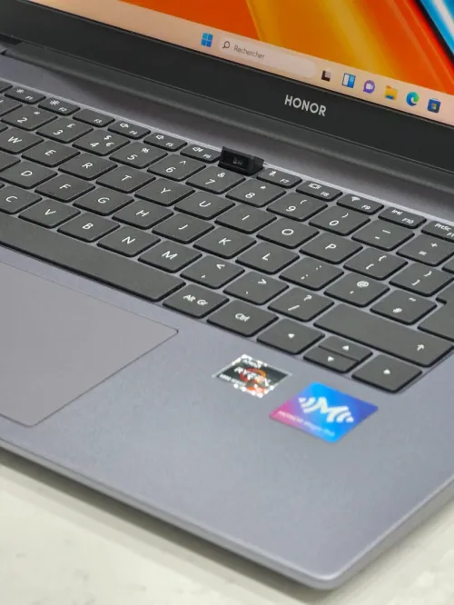 Honor magicbook Ryzen 5 produit neuf jamais Utilisée
