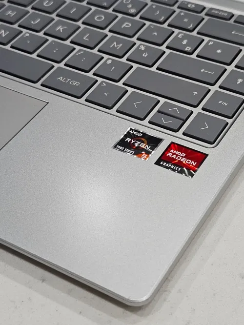 Hp laptop Ryzen 5 7520U 14"pouces