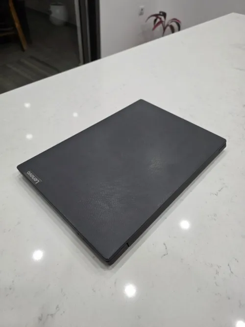 Lenovo V15 i5 10th Gen 15.6"pouces