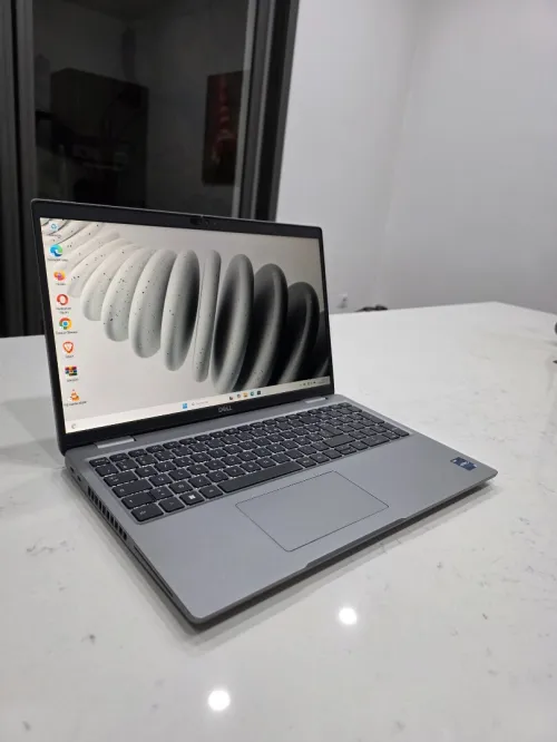 Dell Precision i5 13th vPRO 15.6"pouces