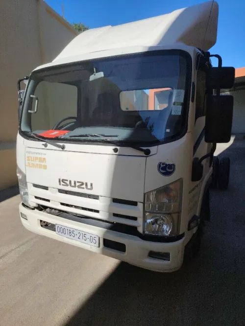 Isuzu Super jumbo 2015