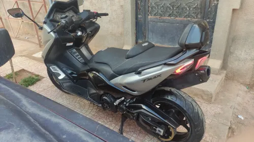Yamaha Tmax 2015