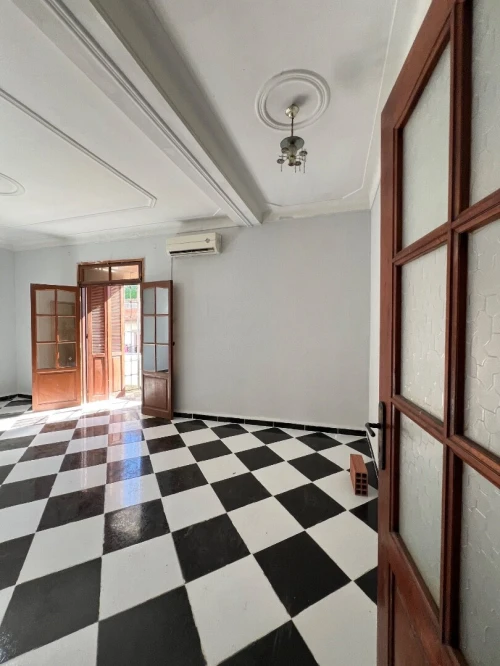 Location Appartement Niveau de villa F3 Alger Bachdjerrah