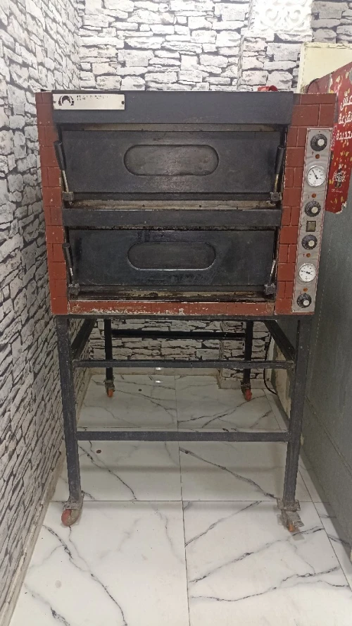 فور بيتزريا four pizzeria