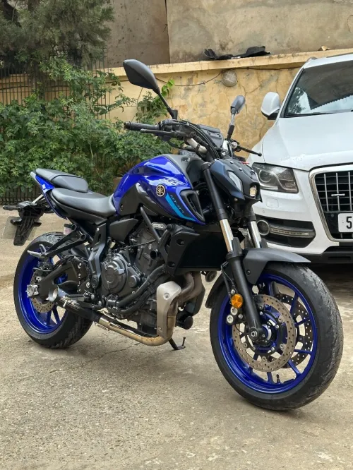 YAMAHA MT 07 2023