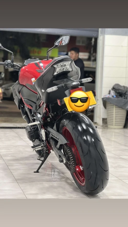 Kawasaki Z900 125 ch 2024