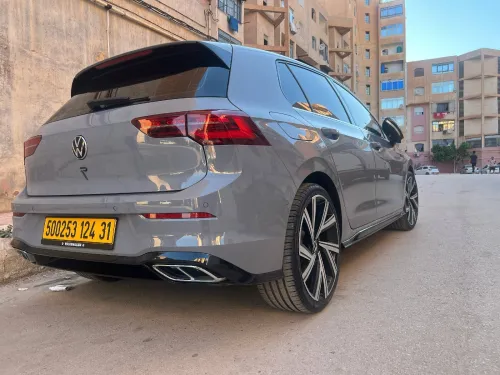 Volkswagen Golf 8 2024 Pro R-line