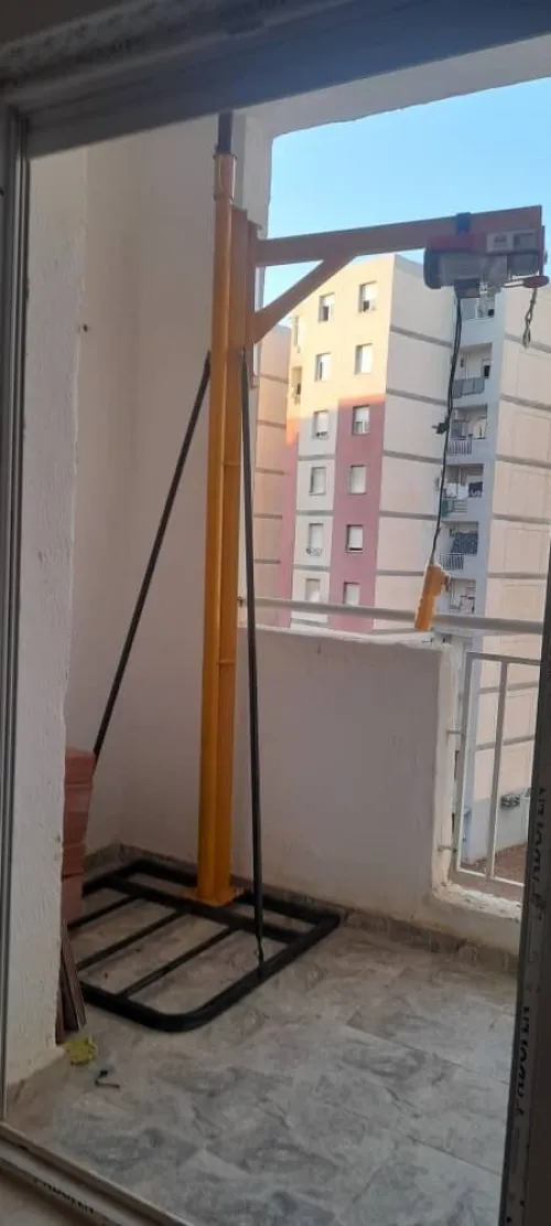 Travaux de démolition et décapage 