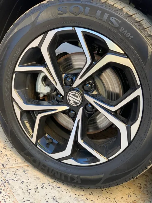 MG MG5 2025 