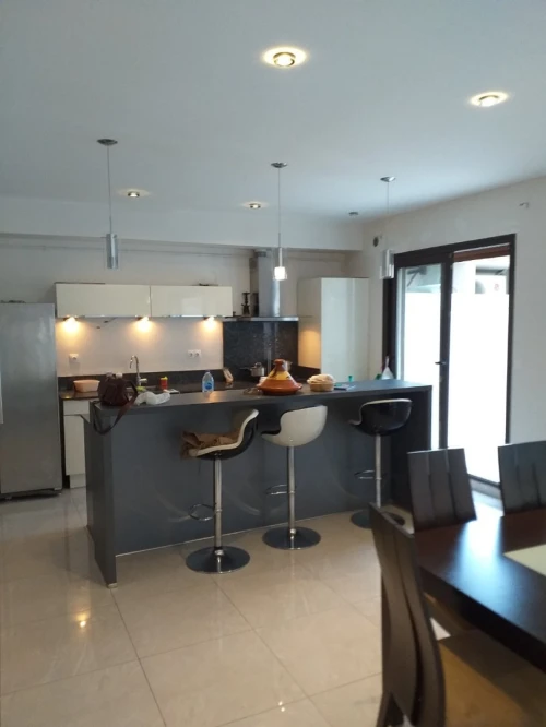 Location Appartement F4 Alger Hydra