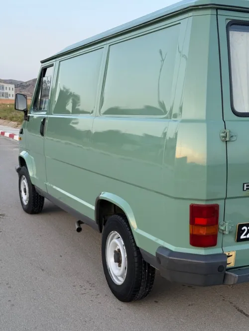 Peugeot J5 1986