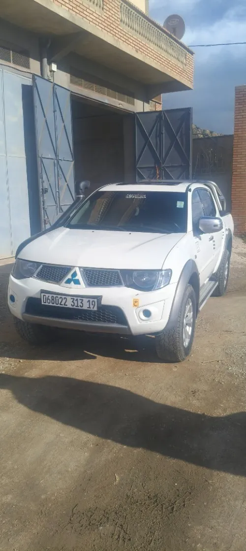 Mitsubishi L200 2013 Doube cabine Evolution