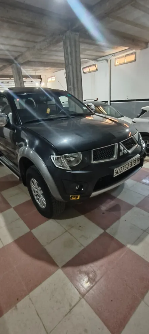 Mitsubishi L200 2013 Doube cabine Evolution