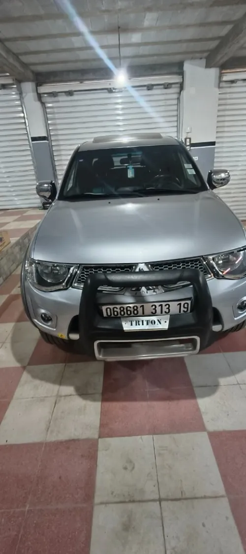 Mitsubishi L200 2013 Doube cabine Evolution