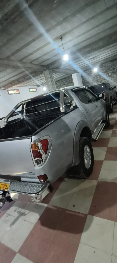 Mitsubishi L200 2013 Doube cabine Evolution