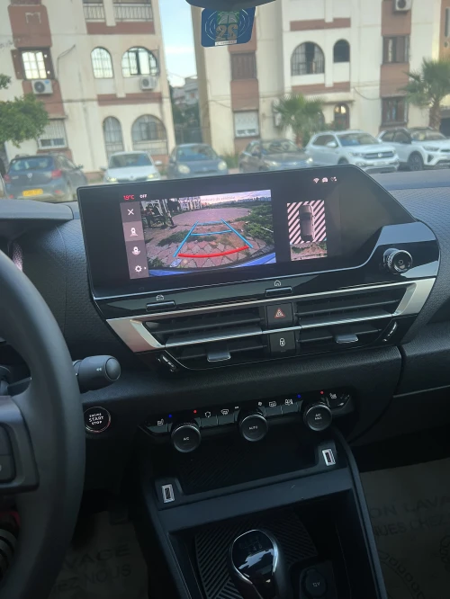 Citroen C4 shine 2023 Finition max