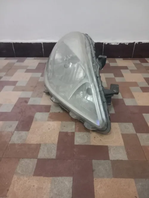Phare nissan sunny n17