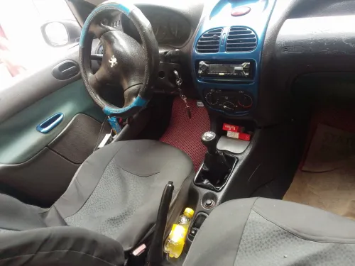 Peugeot 206 1999 