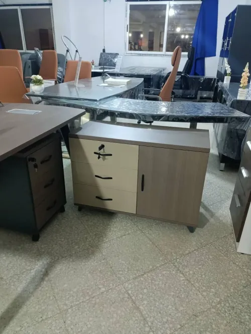 Mobilier de bureau (Office Furniture)