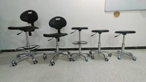 CHAISE LABO