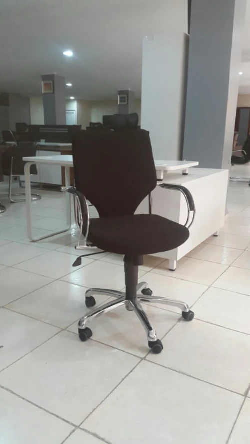 CHAISES