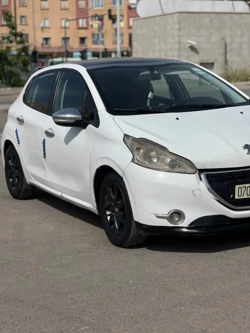Peugeot 208 2012 Allure